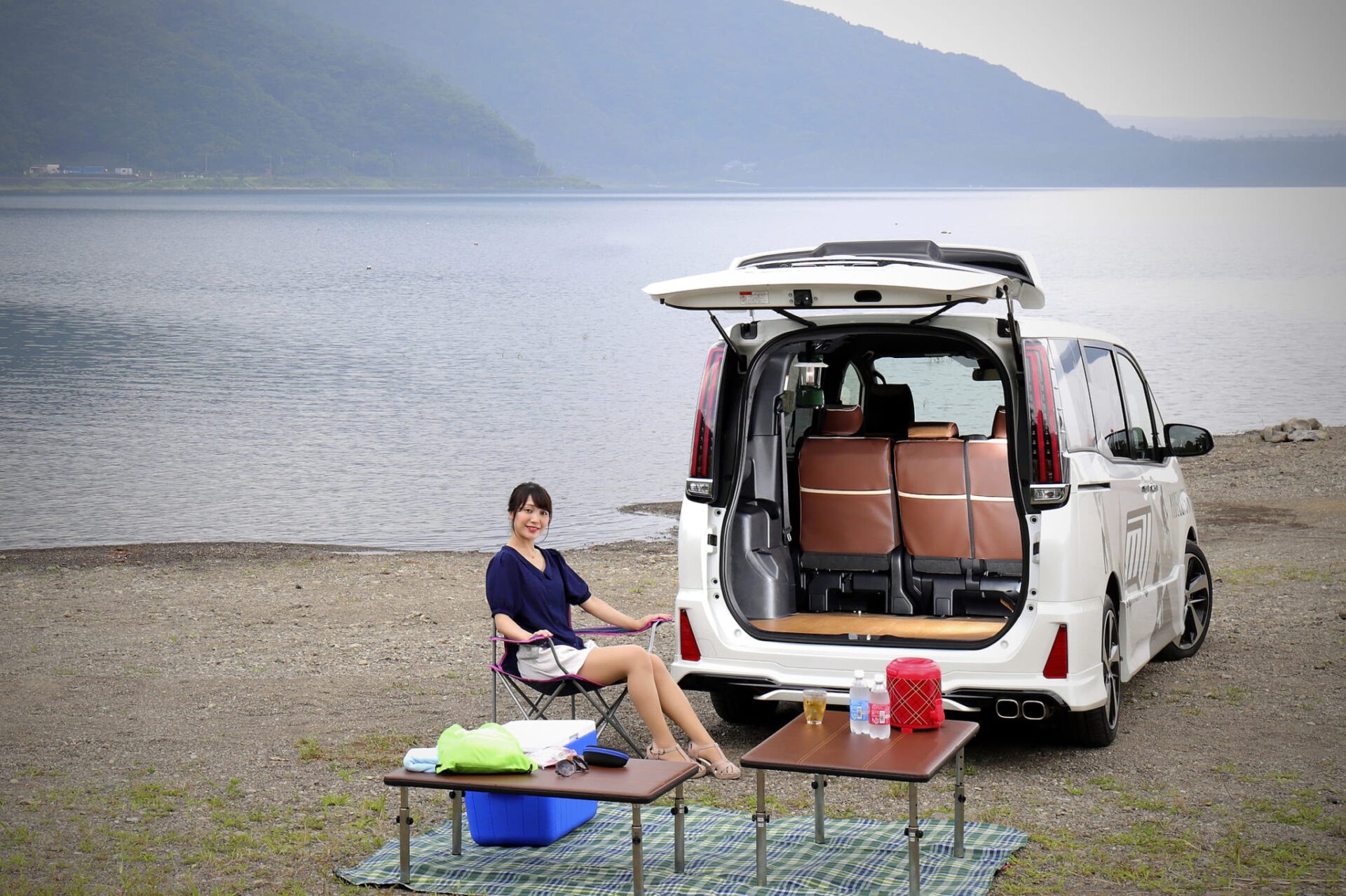 名車『エスクァイア』はこう使え!実は車中泊に最適な車だった! -